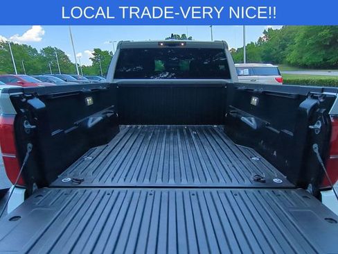 Used 2024 Toyota Tacoma TRD Sport AWD/4WD image 32