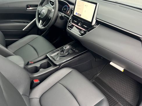 New 2026 Toyota Corolla Cross XLE w/ Convenience Package image 13