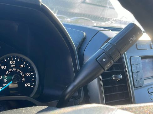 Used 2018 Ford F150 XLT image 18