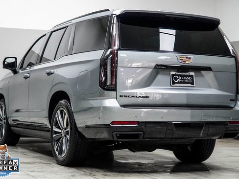 Used 2025 Cadillac Escalade Sport w/ Touring Package AWD/4WD image 10