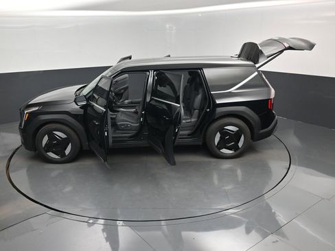 Certified 2026 Kia EV9 Light RWD image 17