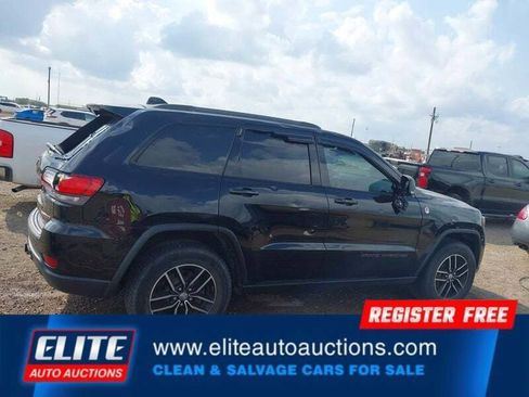 Used 2017 Jeep Grand Cherokee Trailhawk w/ Trailhawk Luxury Group image 25