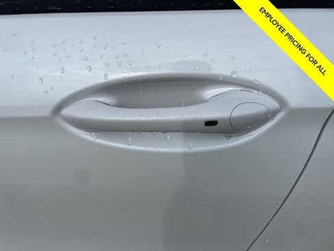 New 2025 Buick Envista Avenir image 7