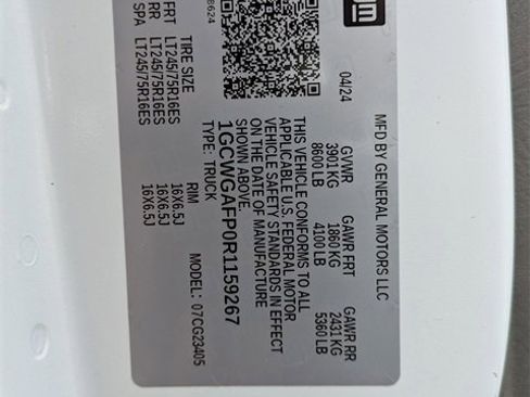 Used 2024 Chevrolet Express 2500 w/ Driver Convenience Package image 17