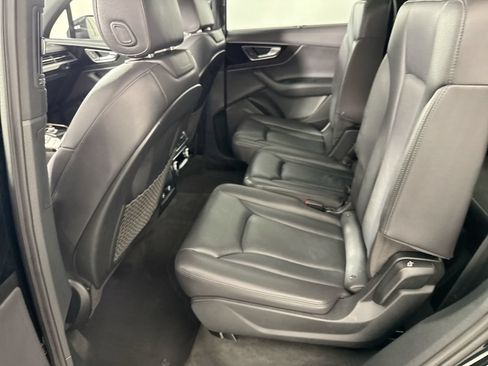 Used 2018 Audi Q7 3.0T Prestige w/ Prestige Package AWD/4WD image 28