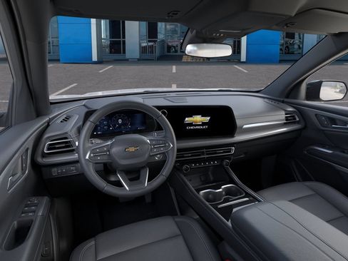 New 2026 Chevrolet Traverse LT FWD image 15