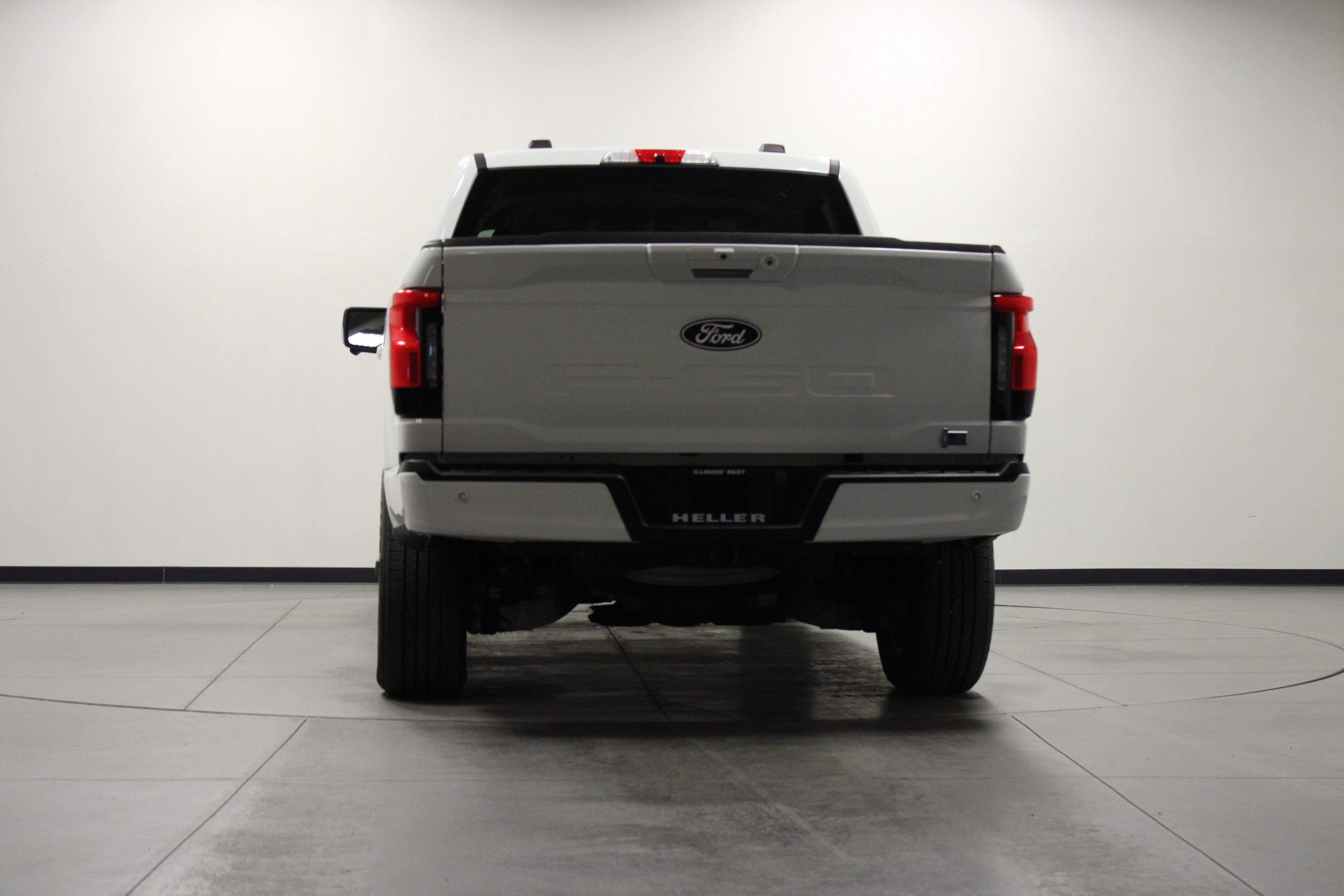 Used 2024 Ford F150 Lightning Flash AWD/4WD image 5