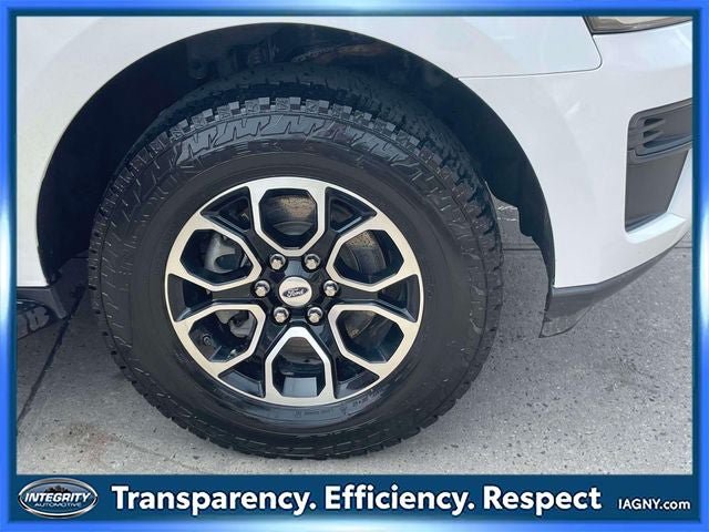 Used 2022 Ford Expedition Max XL AWD/4WD image 9