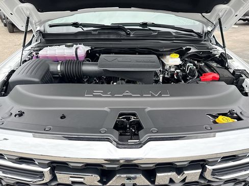Used 2025 RAM 1500 Big Horn RWD image 33
