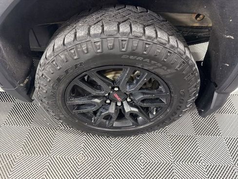 Used 2022 GMC Sierra 1500 Elevation w/ LPO, Elevation Black Package image 10