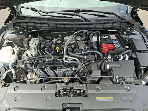 Used 2024 Nissan Altima 2.5 SR w/ SR Premium Package FWD image 30