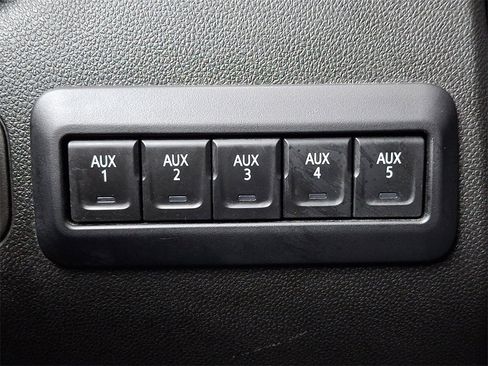 Used 2023 Chevrolet Silverado 2500 Custom w/ Custom Convenience Package image 24