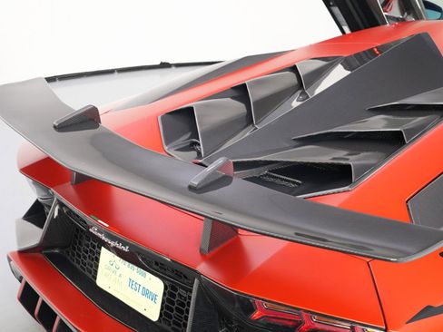 Used 2017 Lamborghini Aventador S image 76