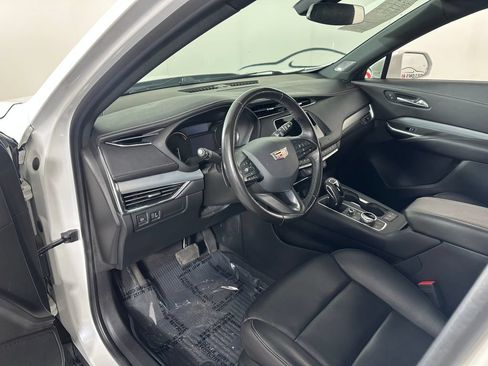 Used 2019 Cadillac XT4 Premium Luxury w/ Trailering Package AWD/4WD image 17