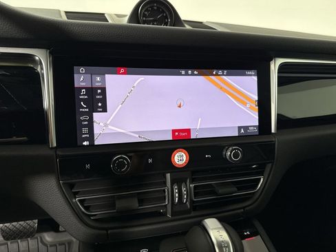 New 2026 Porsche Macan image 27