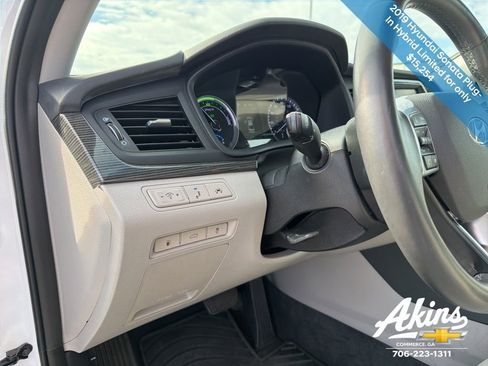 Used 2019 Hyundai Sonata Limited image 14