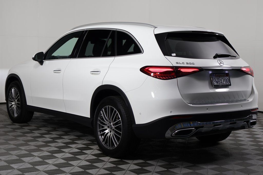 Certified 2026 Mercedes-Benz GLC 300 image 6