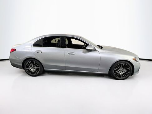 Used 2022 Mercedes-Benz C 300 4MATIC Sedan image 4