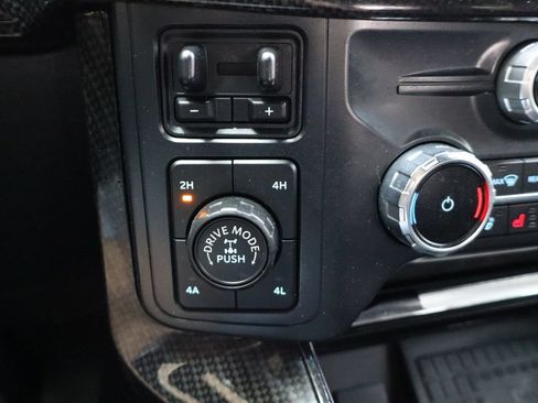 Used 2022 Ford F150 Lariat w/ Equipment Group 502A High AWD/4WD image 30