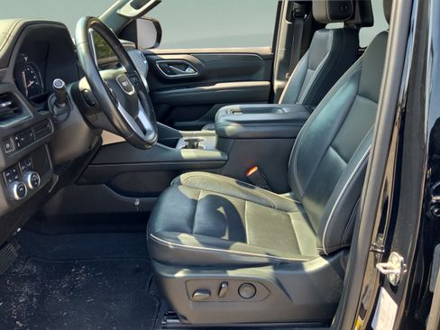 Used 2021 GMC Yukon SLT w/ Rear Media and Nav Package AWD/4WD image 9