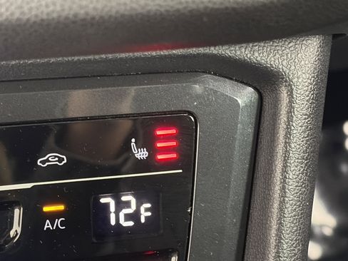 Used 2022 Volkswagen Tiguan SE R-Line AWD/4WD image 25