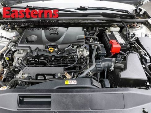Used 2022 Toyota Camry SE image 7