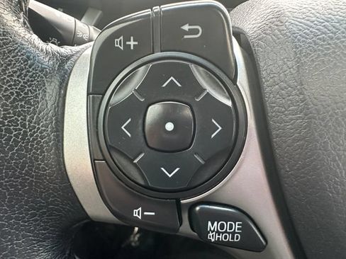 Used 2014 Toyota Camry SE w/ Leather Package FWD image 13