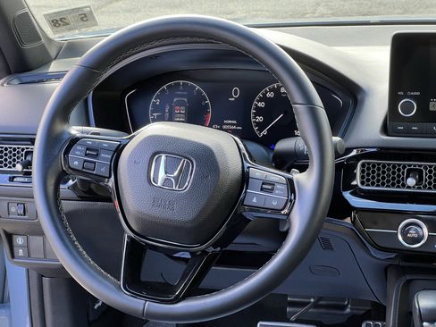 Used 2023 Honda Civic Sport image 17