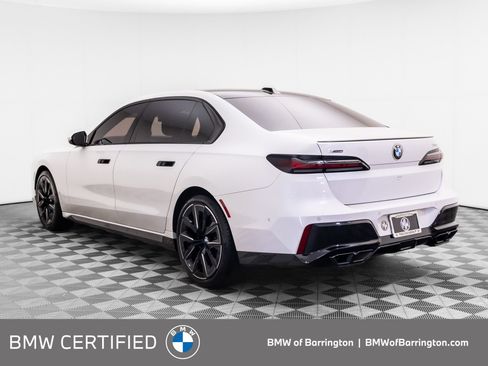Certified 2023 BMW 760i xDrive w/ Executive Package AWD/4WD image 3