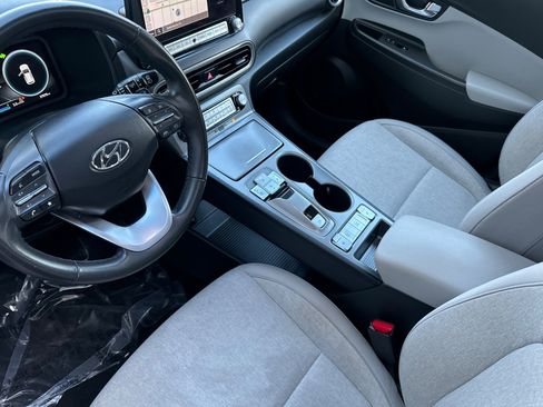 Used 2023 Hyundai Kona SEL w/ Cargo Package image 10