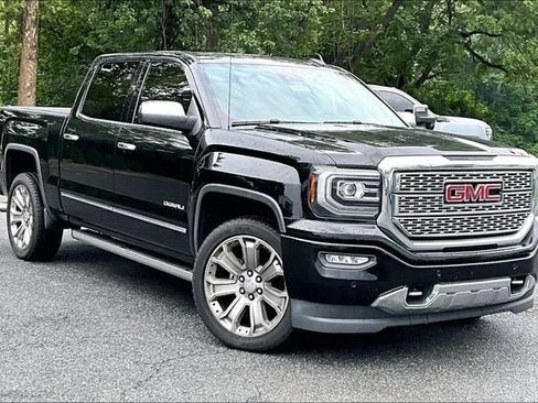 Used 2017 GMC Sierra 1500 Denali w/ Denali Ultimate Package AWD/4WD image 2
