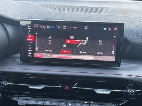 Used 2025 Dodge Hornet GT AWD/4WD image 14