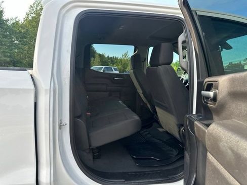 Used 2021 Chevrolet Silverado 1500 LT AWD/4WD image 14