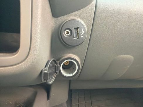 Used 2019 Nissan Frontier SV RWD image 27