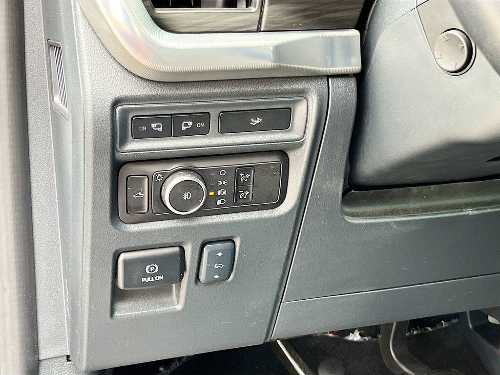 Used 2024 Ford F150 Lariat w/ FX4 Off-Road Package AWD/4WD image 10