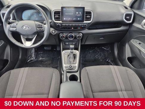 Used 2025 Hyundai Venue SEL FWD image 25
