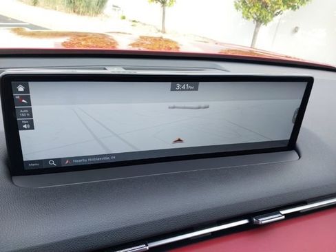 Used 2025 Genesis GV70 3.5T Sport image 40