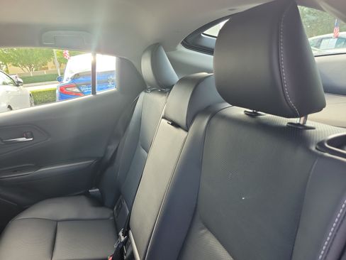 Certified 2025 Toyota Prius FWD image 12