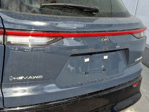 New 2026 Toyota Crown Signia image 5