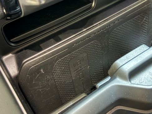 Used 2024 RAM 1500 Limited image 37