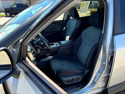 Certified 2023 Nissan Rogue SV AWD/4WD image 10