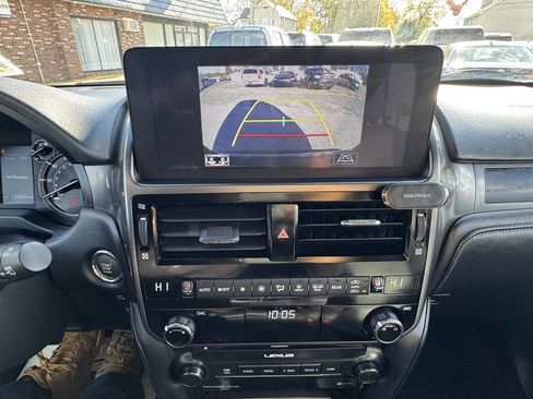 Used 2022 Lexus GX 460 image 38