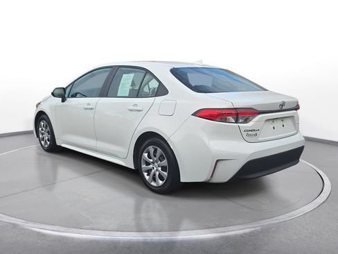 Used 2024 Toyota Corolla LE FWD image 7