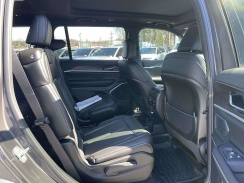 New 2026 Jeep Grand Cherokee L Limited image 18
