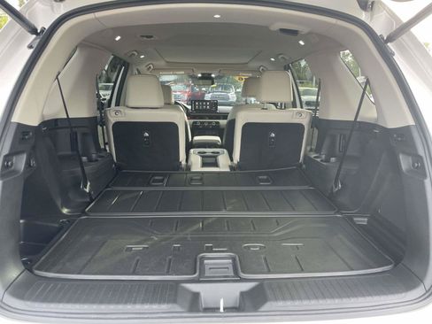 Used 2026 Honda Pilot Touring image 10