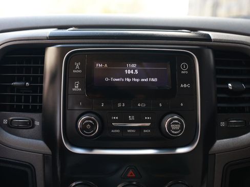 Used 2013 RAM 1500 Express image 36