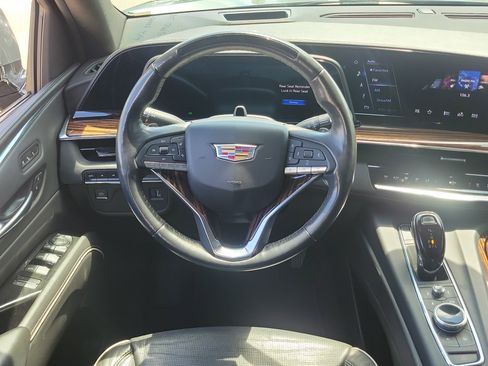 Used 2023 Cadillac Escalade Premium Luxury image 21