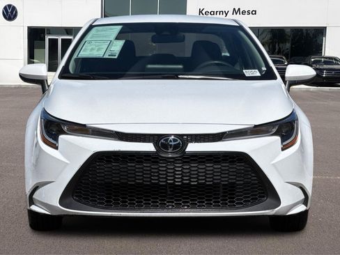 Used 2022 Toyota Corolla LE image 9