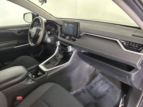 Used 2019 Toyota RAV4 LE w/ All Weather Liner Package AWD/4WD image 25