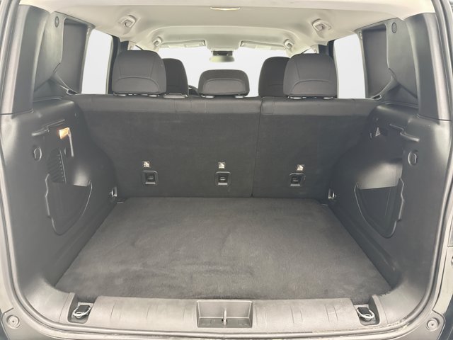 Used 2020 Jeep Renegade Latitude w/ Cold Weather Group AWD/4WD image 19